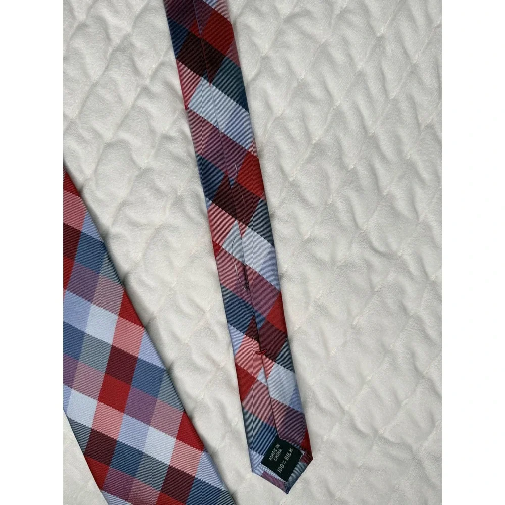 Tommy Hilfiger Mens Silk Necktie Red Blue Plaid Checkered Formal Business Tie